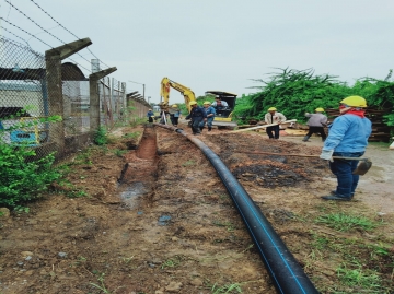 Install HDPE Water Line for Tranfer water from Temporary pound to T-13004-5 at T-COT Area